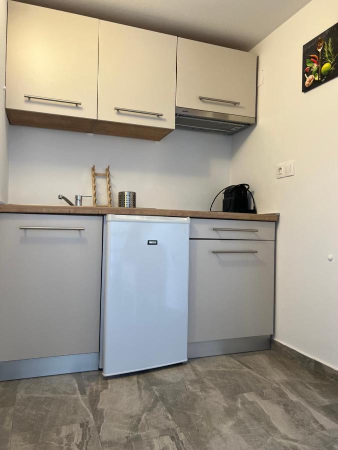 Apartmenthaus Suskovic Insel Krk Omišalj Exterior foto