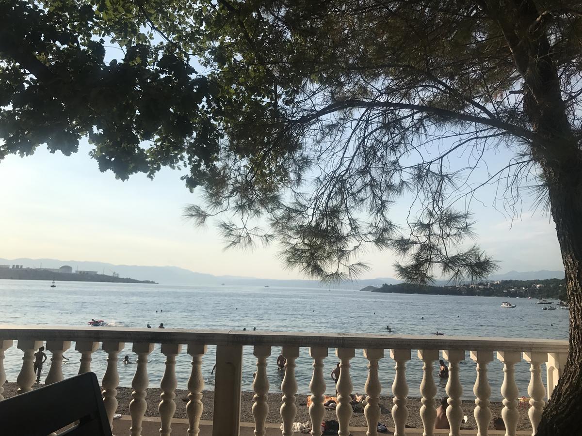 Apartmenthaus Suskovic Insel Krk Omišalj Exterior foto